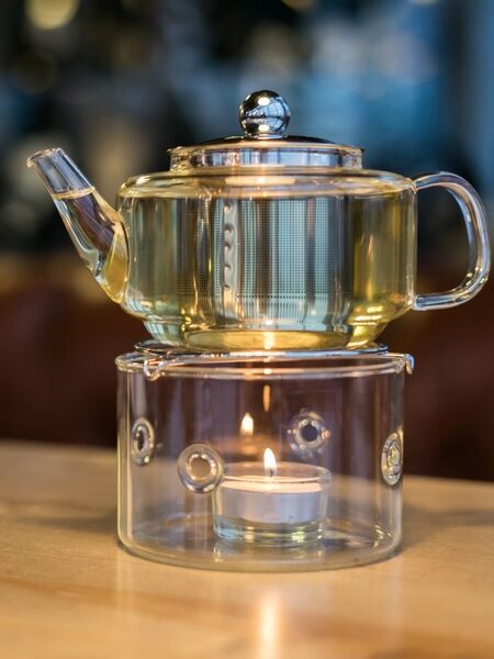 What Are Wholesale Luxury Teas? Luxury is the perception of fine quality and elegant presentation.