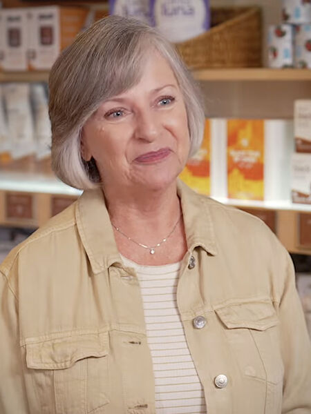 Why Customers Choose Specialty Tea Shops Tea shop customers prefer in-store experience over online convenience.