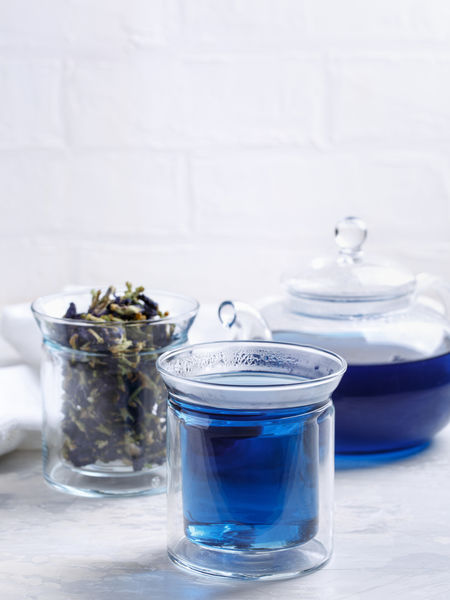 Flower Power – Butterfly Pea and Lavender The gorgeous color of pure Butterfly Pea Flower