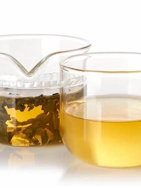 Tea Cupping is the Foundation for Tea SELLING Take your professional tea-tasting to a new level that allows you (or your customers) to watch the liquor change color as the tea brews. Integrated strainer in brewing container with matching tasting cup.