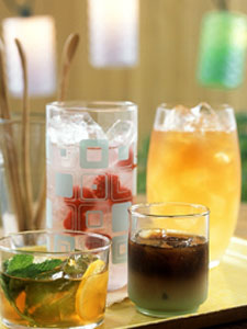 Making the Perfect Iced Tea Chasing the heat with gourmet iced tea.