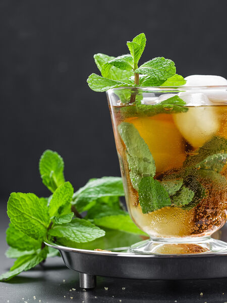 Tasty Teas for Dry January! Our Kentucky Bourbon tea makes a tasty booze-free mint julep!