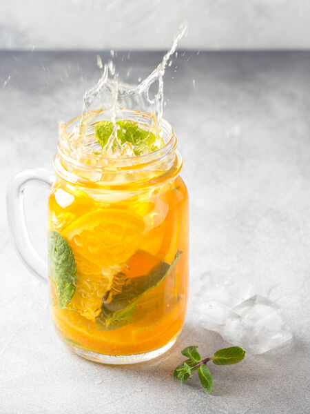Heat Up Sales with Iced Teas A strong iced tea promo can yield new customers and great sales!