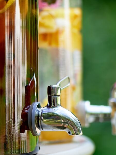 Iced Tea 101: A Brewer's Guide to Gallons, Batches Fresh iced tea is easy to brew and boosts tea sales.